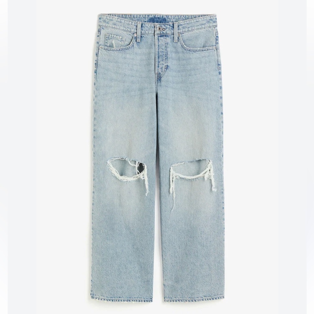 [NEVER WORN] H&M Light Blue Distressed Women Jeans size 8